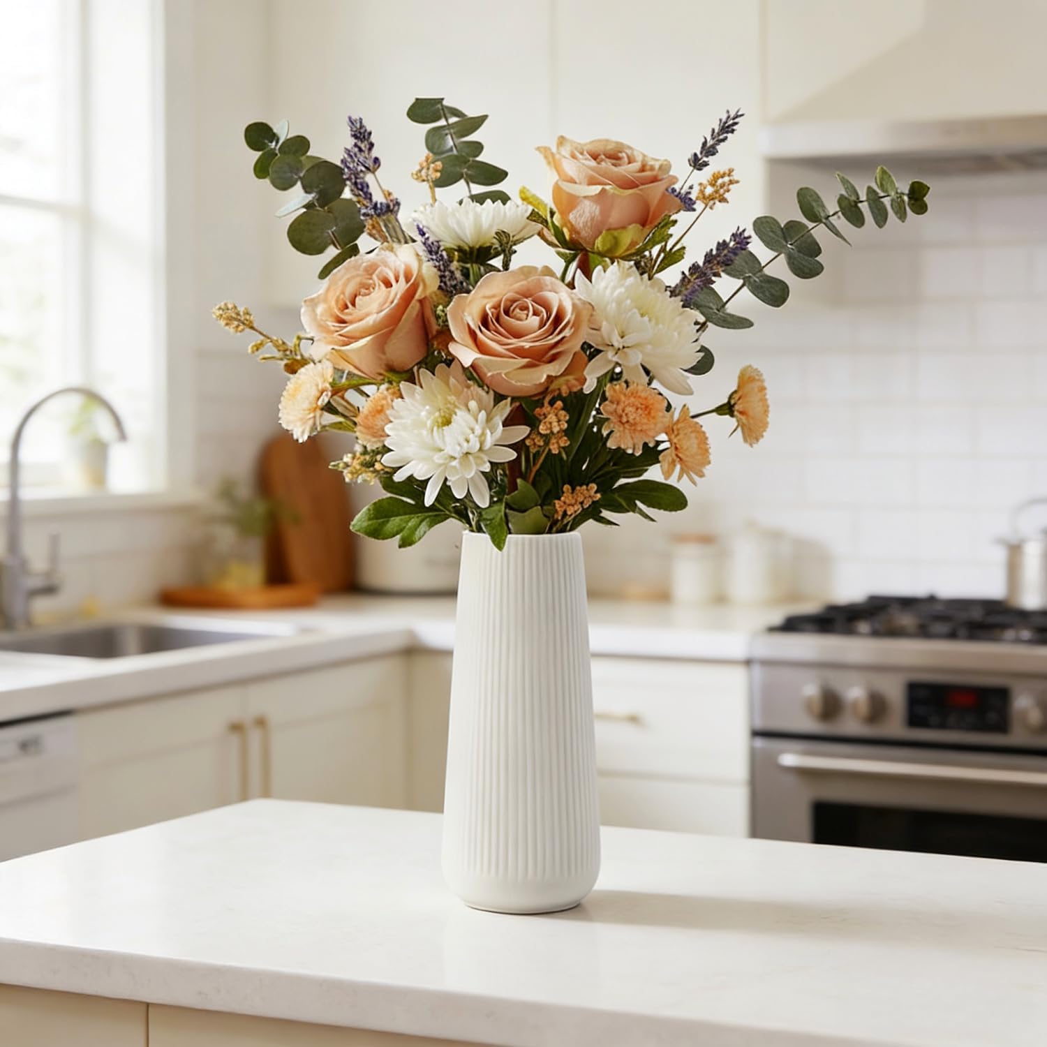 Ceramic Vase for Flower, Matte Black Ribbed Ceramic Vase for Home Decor, Nordic Minimalist Vase for Pampas Grass, Flowers Vases for Kitchen, Living Room, Bedroom, Office, Shelf Table (White)
